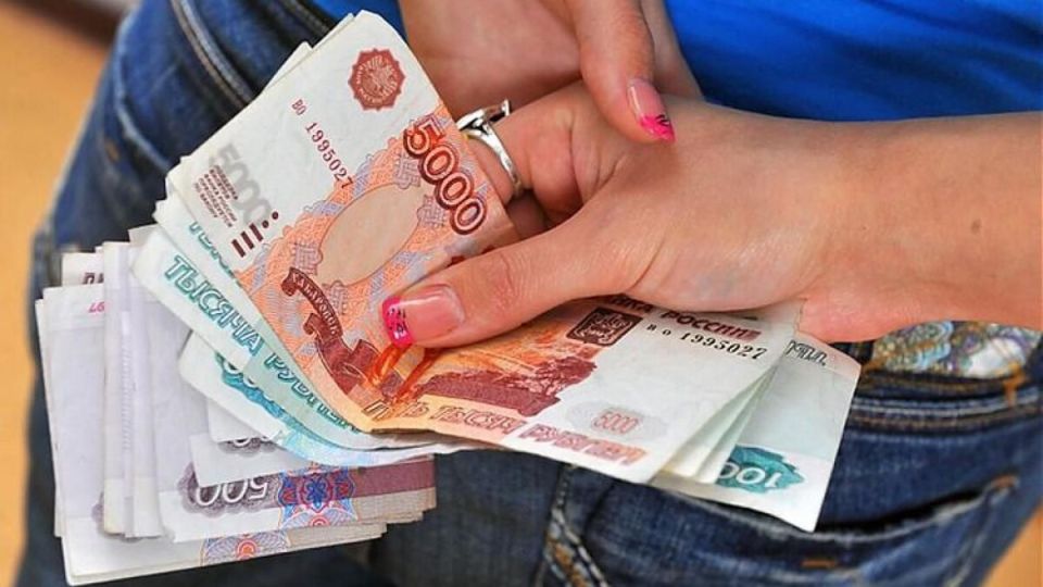   :        650 000 