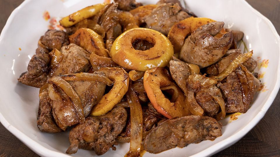 Печень куриная по-берлински: простое и сытное наслаждение на вашей кухне