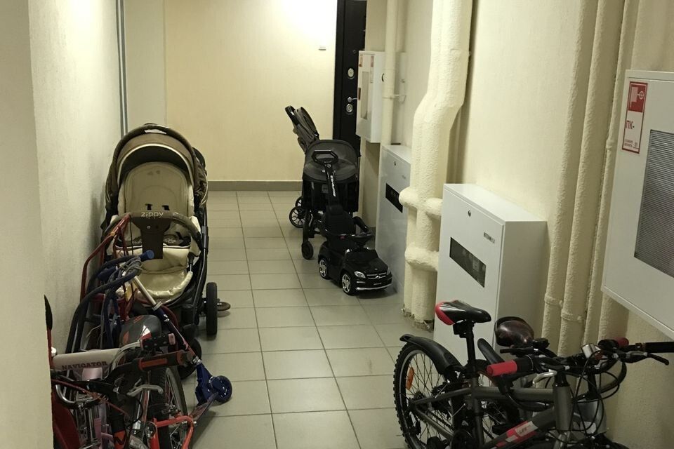 Как сохранить порядок в подъезде: советы по борьбе с захламленными пространствами