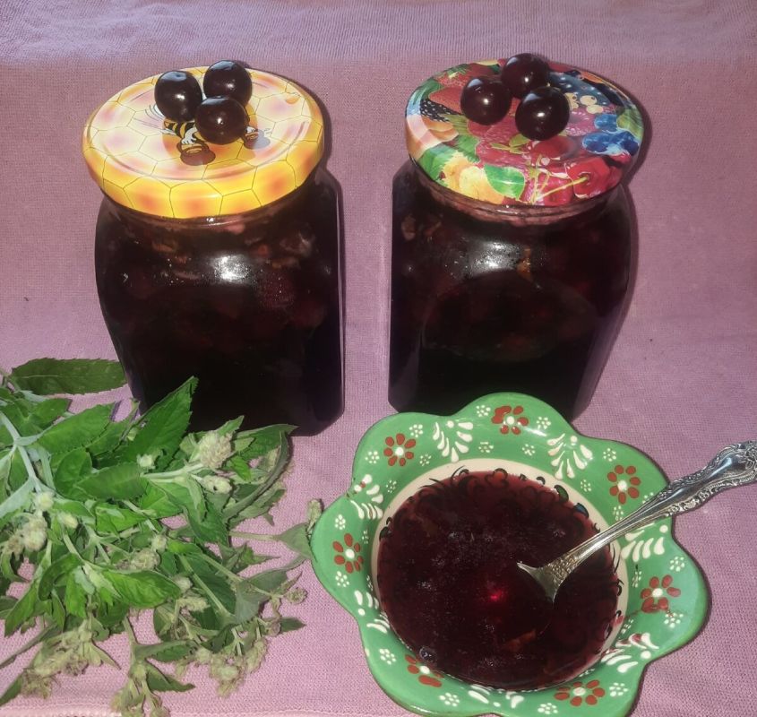 Секреты быстрого вишневого варенья: как сохранить вкус и витамины