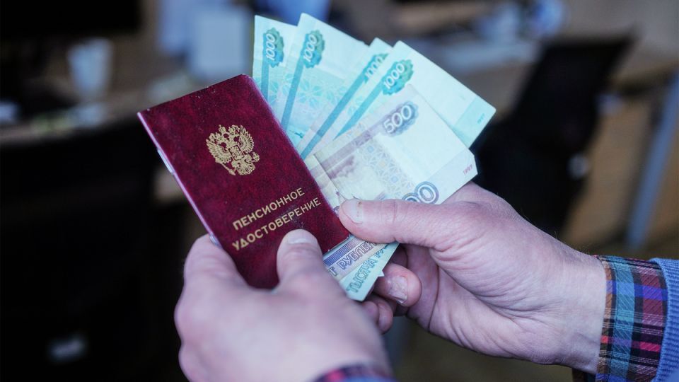 Пенсия по старым записям: как жители России выигрывают свои права в судах