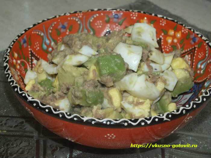 Салат из тунца и авокадо: легкость и полезность на ваш стол