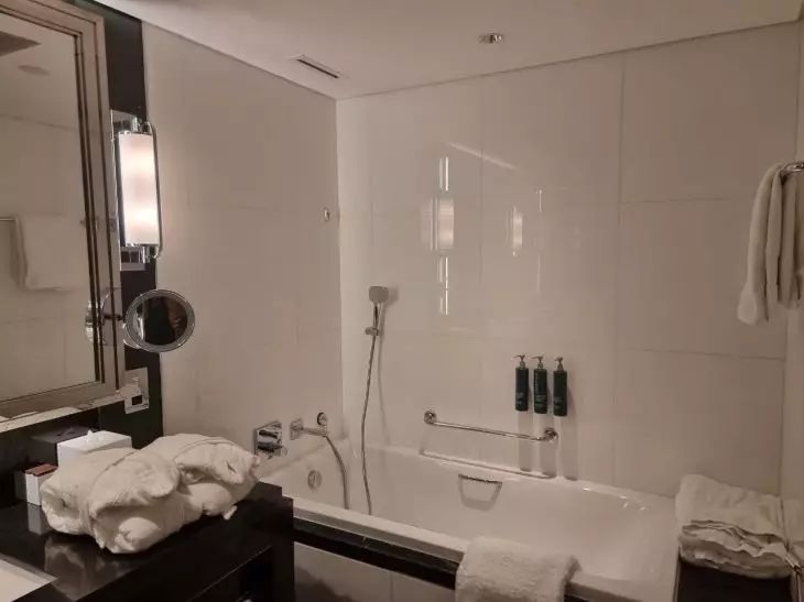 Сырость и запах в ванной? Забудьте о них навсегда с этими простыми хитростями