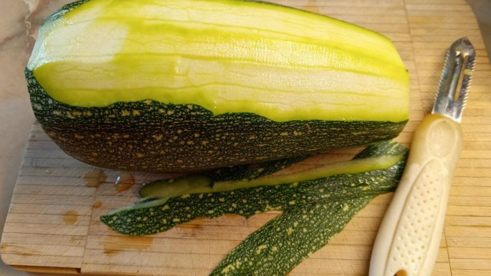 Кабачки по-дачному: быстро и вкусно!