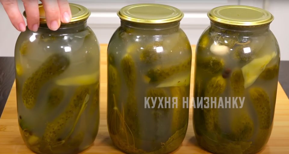 Огурцы, которые теряют форму: в чём причина и как этого избежать