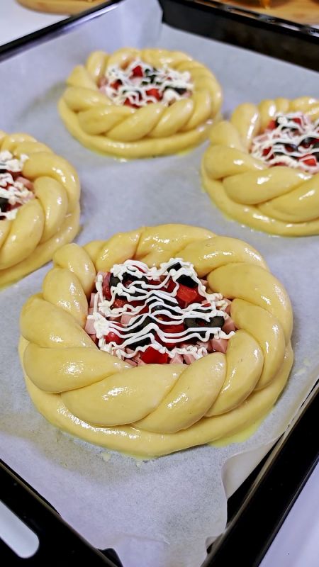 Секретный рецепт, который покорит ваш вкус: булочки-пиццы на любой праздник