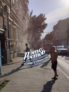 В Ростове из-за пожара в доме на Станиславкого затруднено движение