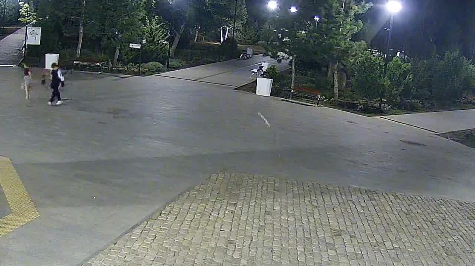  :    01:30      
