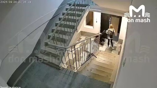 Мать, едва не угробившую ребёнка в многоэтажке на Суворовском, задержали