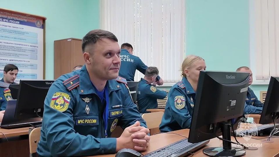 Найти ответ на загадку. В Санкт-Петербурге «следопыты огня» продолжают борьбу за звание лучших в рамках всероссийского конкурса профессионального мастерства