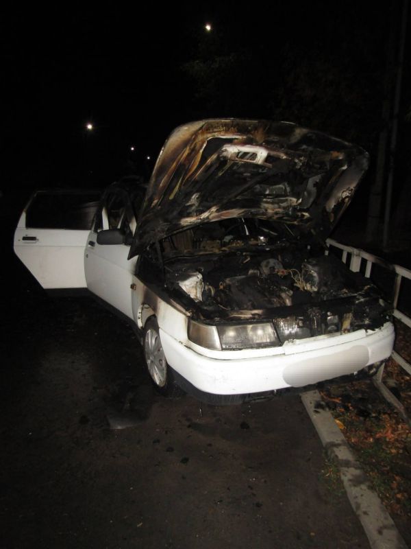 В Шахтах полицейские задержали подозреваемых в угоне двух автомобилей