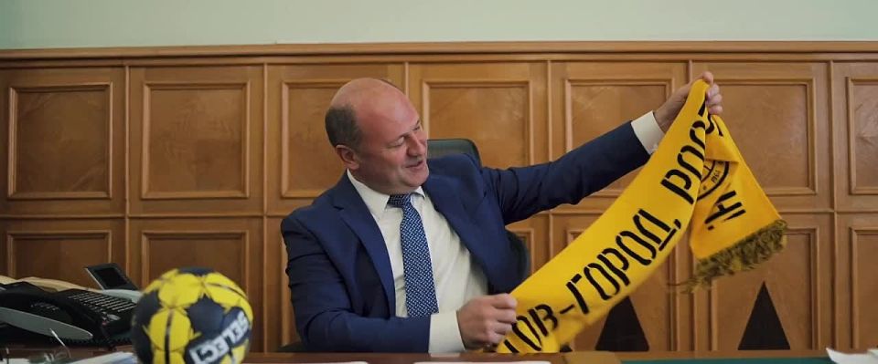 «Что знают в мире о Ростове? Здесь ломится накрытый стол, здесь парки и архитектура. Здесь спорт, красавицы, гандбол..»