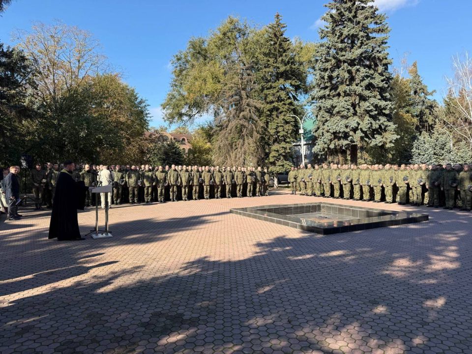            :  200       --, , ,     