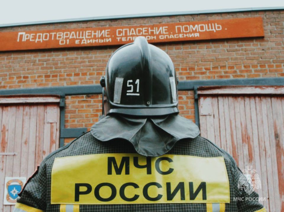 #ЧтоВчераПроизошло?. За сутки 15 октября 2025 года пожарно-спасательные подразделения Главного управления МЧС России по Ростовской области ликвидировали: