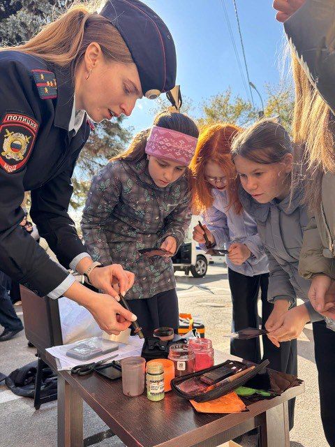 В Ростове-на-Дону полицейские провели экскурсии для школьников