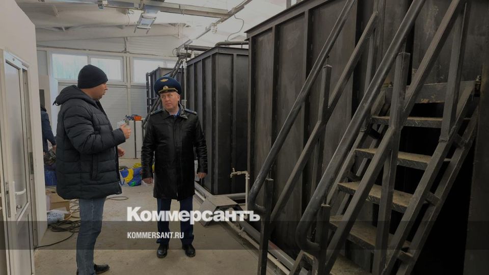 Природоохранная прокуратура Ярославской области сообщила на заседании в областной Думе, что в области нет ни одного объекта, построенного по "Оздоровлению Волги", который был работал на проектном уровне., а регион был...