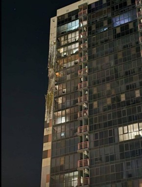 Повреждения на одном из домов в СЖМ Батайска