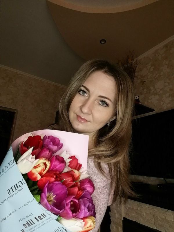 Преподаватель тайно нарисовала портреты 47 учеников