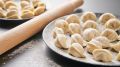 Домашние пельмени будут сочнее стейка: вот с чем нужно смешать мясо