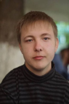 Родители отказались от сына в больнице, а спустя 18 лет его нашел родной брат