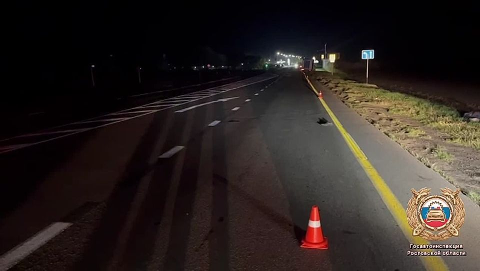 Полицейские устанавливают обстоятельства смертельного ДТП в Багаевском районе