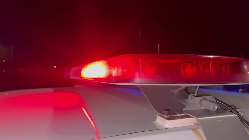 , водители!. Сегодня, с 23:00 до 00:00, на 1000 км + 169 м федеральной трассы М-4 "Дон", в южном направлении, будут проводиться работы по демонтажу бетонных балок на транспортной развязке