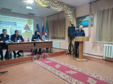 Начальник Белокалитвинского отдела полиции провел профилактическую беседу, направленную на противодействие мошенничеству