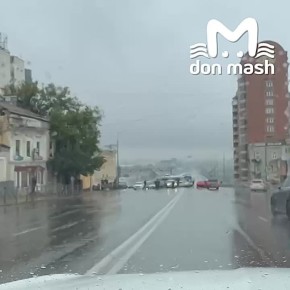 Массовая авария на Ворошиловском мосту на въезде в Ростов