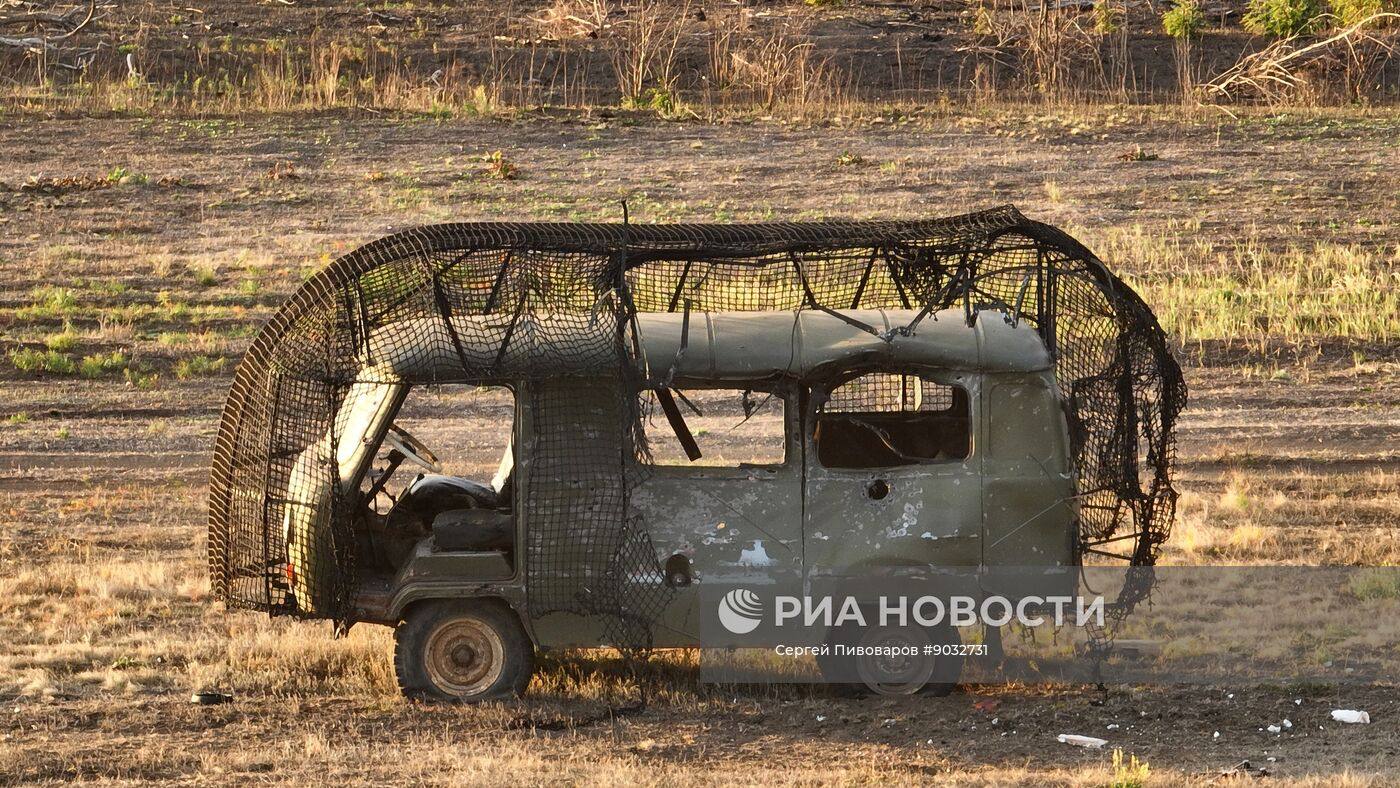 Испытания различной антидроновой защиты на «Буханках» на одном из полигонов Ростовской области Испытания различной антидроновой защиты на «Буханках» на одном из полигонов Ростовской области
