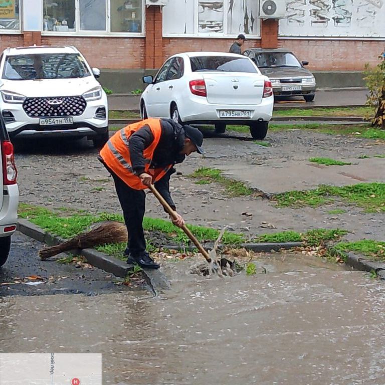 В связи режимом повышенной готовности по поручению главы города Александра Скрябина дорожные и коммунальные службы работают в усиленном режиме В связи режимом повышенной готовности по поручению главы города Александра Скрябина дорожные и коммунальные службы работают в усиленном режиме