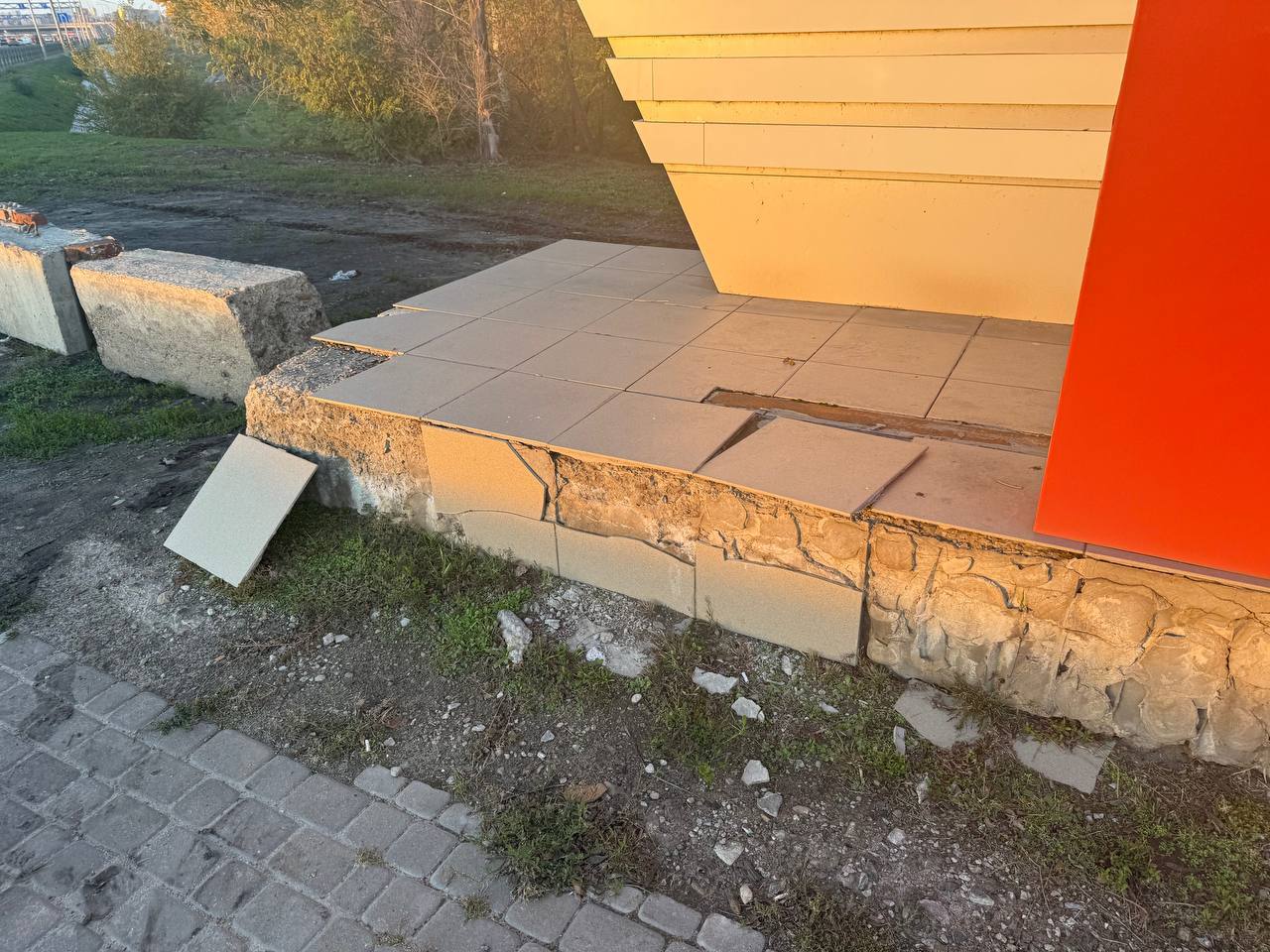 Ростовчане пожаловались на состояние вывески на въезде в город Ростовчане пожаловались на состояние вывески на въезде в город