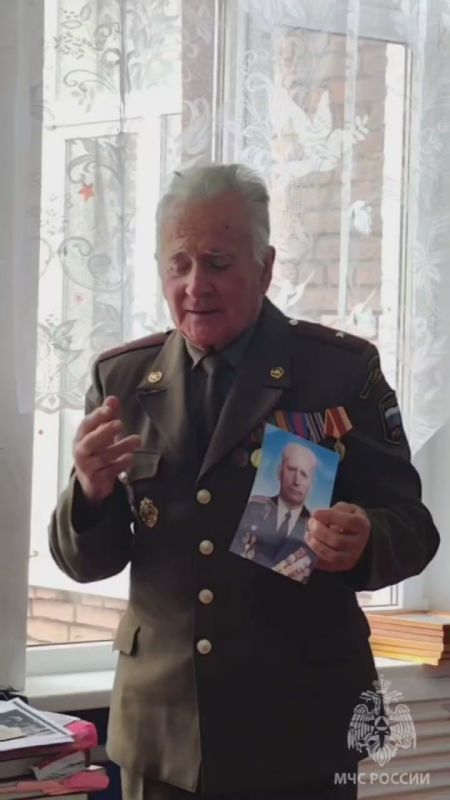 День МЧС в Высочино!. В школе села Высочино было жарко! Гостями у школьников были — настоящие пожарные — устроили для ребят незабываемый день: