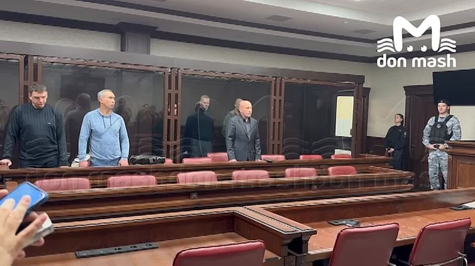Боевиков украинской диверсионной группы "Медведи SS"* осудили в Ростове