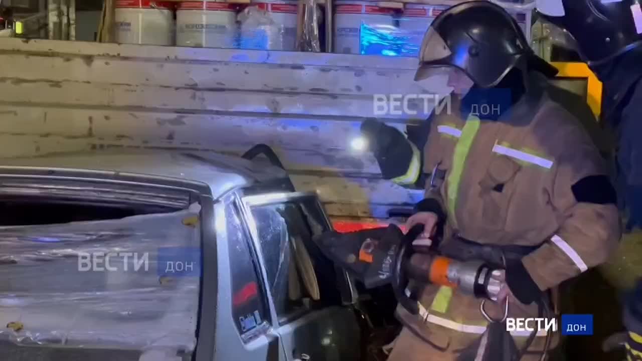 Минувшей ночью ДТП произошло в Ростове на пересечении улиц Малиновского и Жмайлова