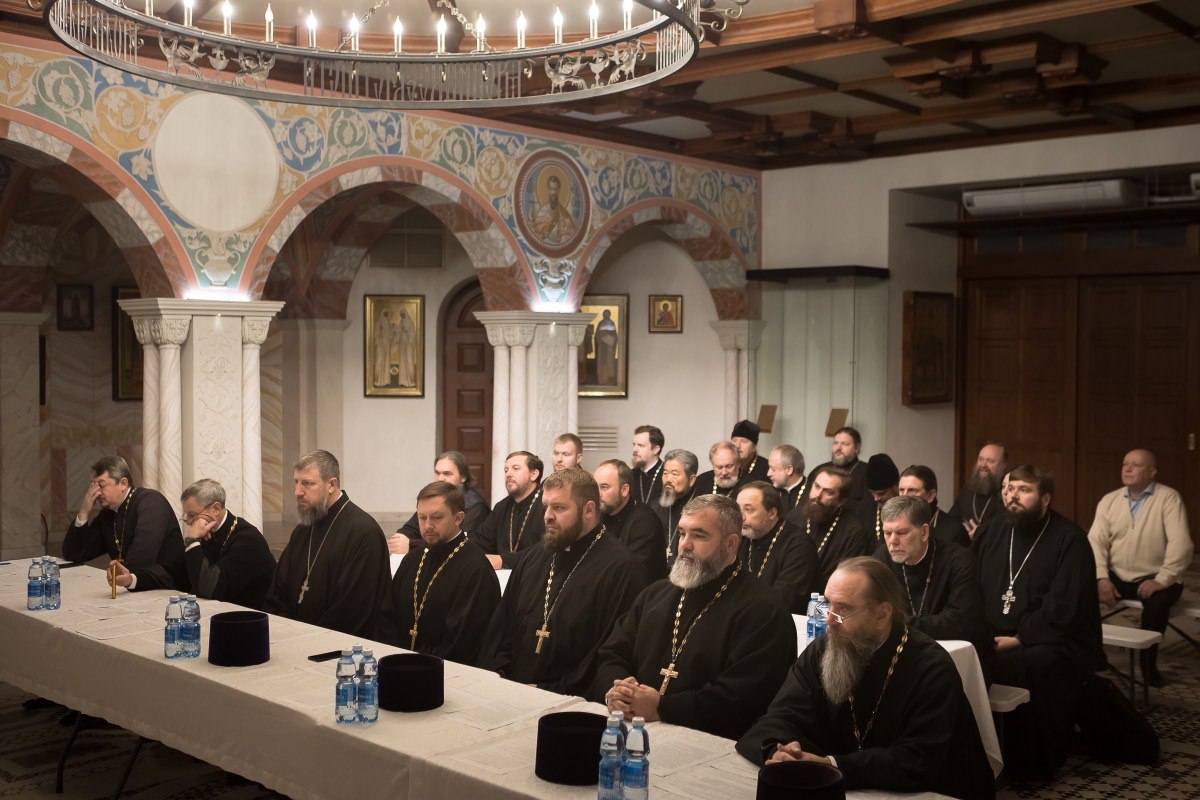 В Главном храме ЮВО обсудили духовно-нравственные основы служения Отечеству В Главном храме ЮВО обсудили духовно-нравственные основы служения Отечеству