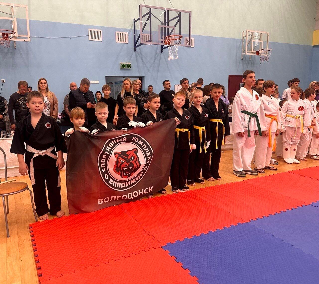 В Крыму проходил открытый турнир на Кубок Главы Республики по смешанным боевым единоборствам В Крыму проходил открытый турнир на Кубок Главы Республики по смешанным боевым единоборствам