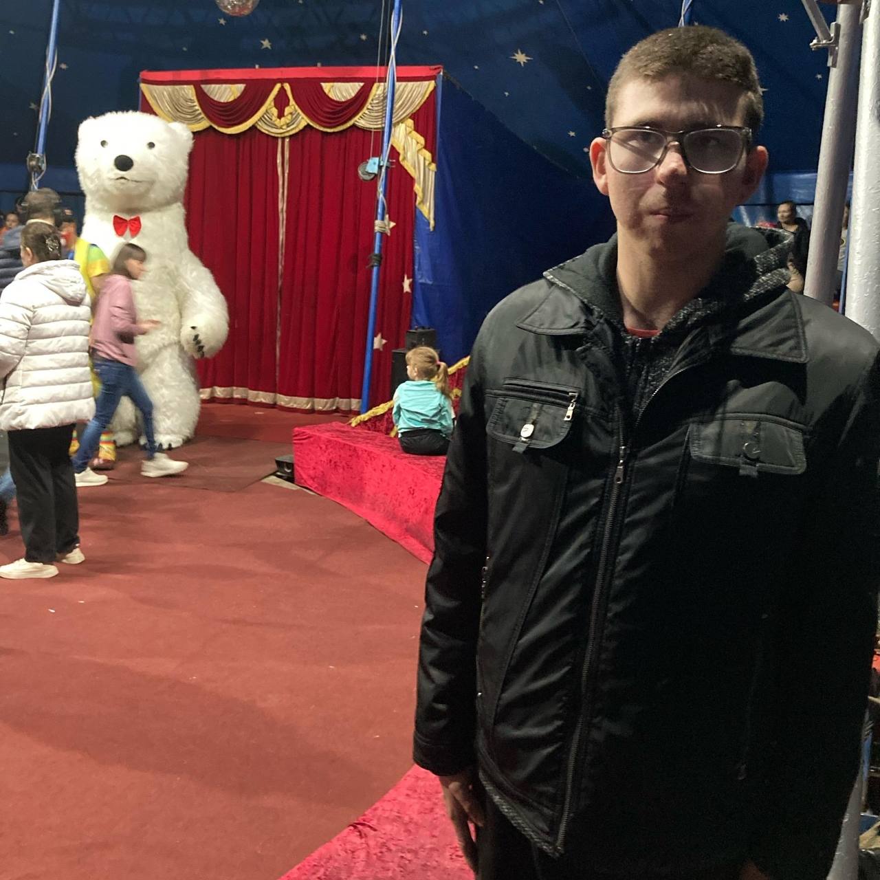 Цирк-шапито «Алле» совместно с управлением культуры и искусства подарили незабываемый праздник воспитанникам новочеркасского клуба «Радуга добра» Цирк-шапито «Алле» совместно с управлением культуры и искусства подарили незабываемый праздник воспитанникам новочеркасского клуба «Радуга добра»