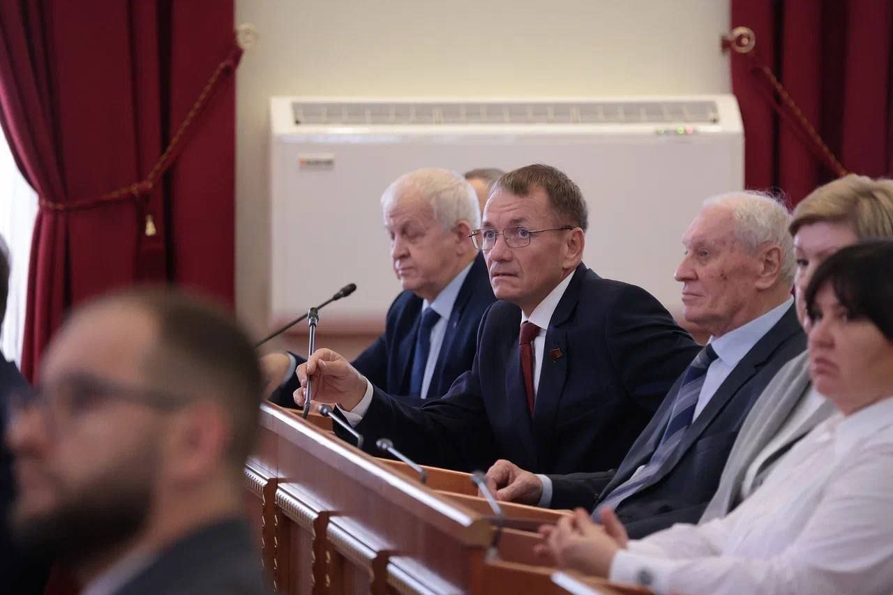 Юрий Слюсарь: Наша задача — не только наращивать объемы промпроизводства, но и обеспечивать технологическое лидерство страны Юрий Слюсарь: Наша задача — не только наращивать объемы промпроизводства, но и обеспечивать технологическое лидерство страны