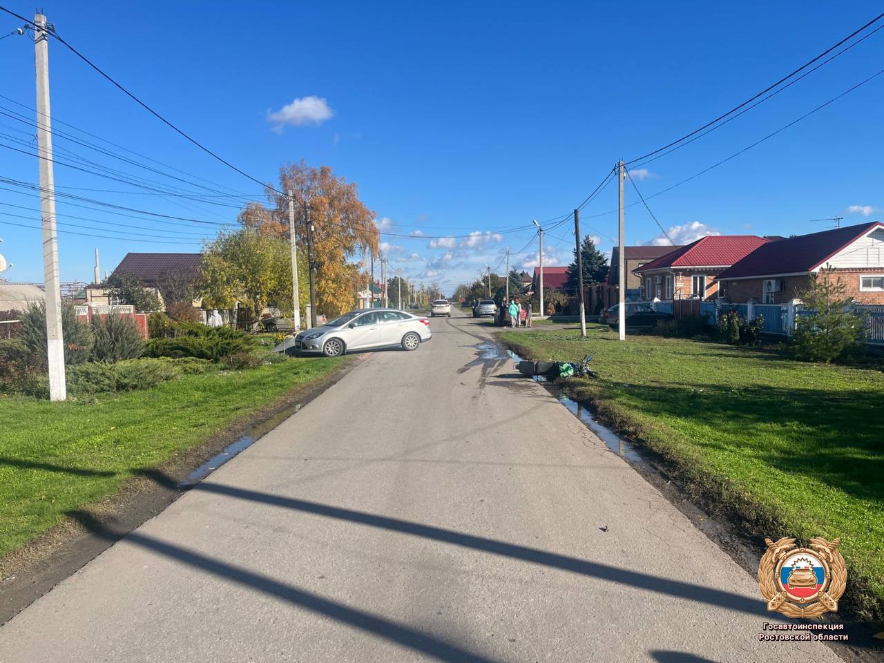 Сотрудники полиции устанавливают обстоятельства ДТП с пострадавшим водителем мопеда в Азовском районе Сотрудники полиции устанавливают обстоятельства ДТП с пострадавшим водителем мопеда в Азовском районе