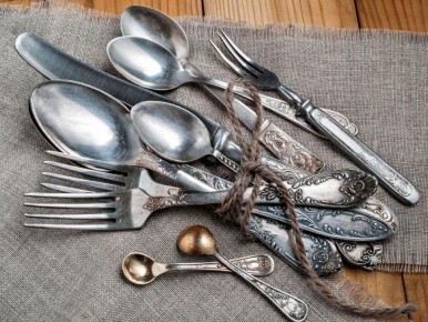 Как вернуть блеск столовым приборам с помощью простых домашних средств