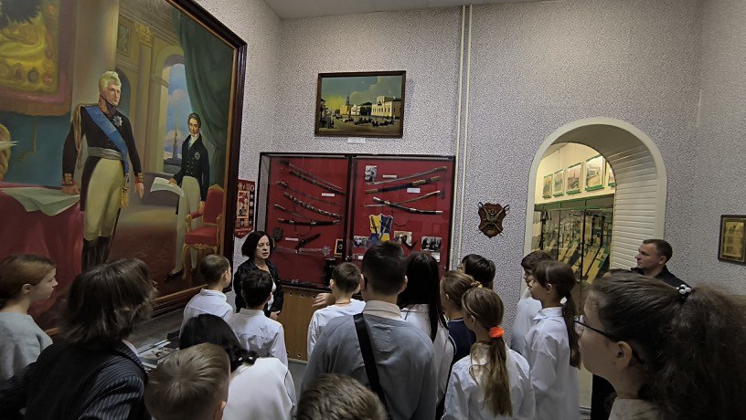 Учащиеся полицейского класса ростовского лицея № 103 посетили музей истории органов правопорядка Дона Учащиеся полицейского класса ростовского лицея № 103 посетили музей истории органов правопорядка Дона