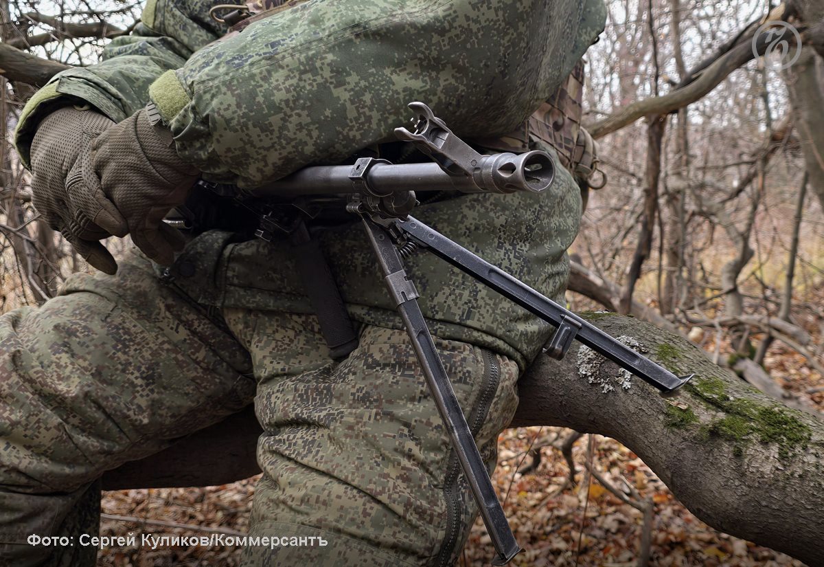 Как стало известно «Ъ», в Ростове-на-Дону военный суд утвердил приговор экс-командиру роты Минобороны, а в прошлом сотруднику МВД и мошеннику-рецидивисту Олегу Горобцову