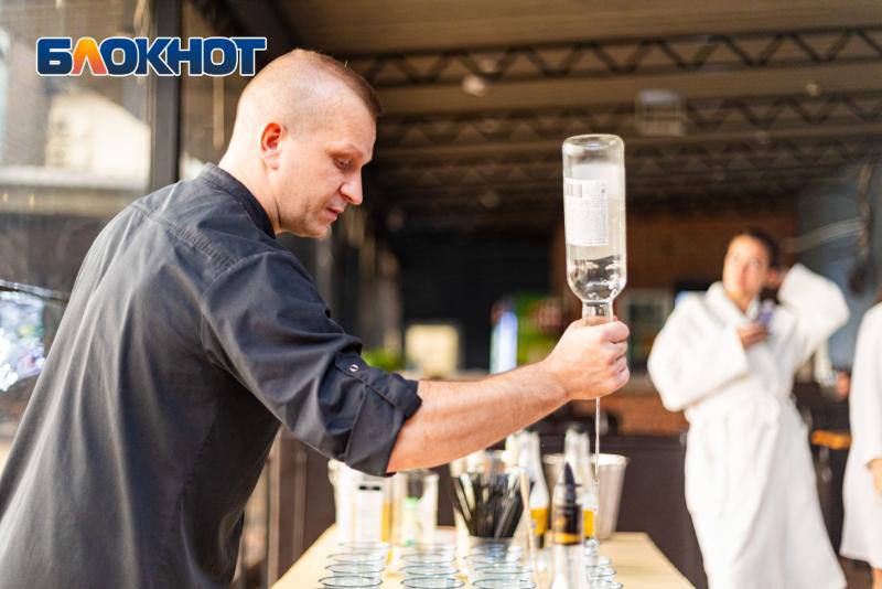 Как прошла осенняя вечеринка в Ростове: напитки, музыка и встречи Как прошла осенняя вечеринка в Ростове: напитки, музыка и встречи