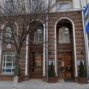 Сотрудник "Россети Юг" убил жену и покончил с собой — всё это произошло в здании компании