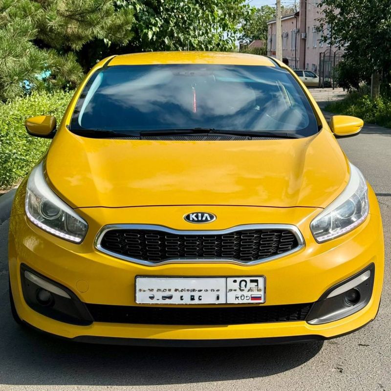 1 075 ..Kia Ceed, 2016 .