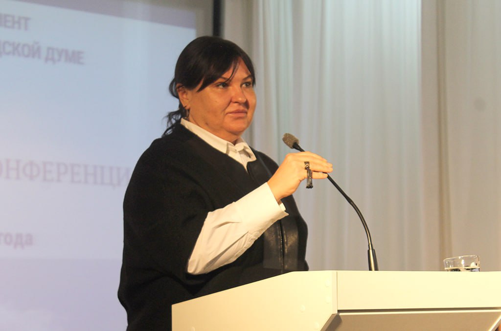 Председатель комитета Законодательного Собрания Ростовской области по взаимодействию с общественными объединениями и молодежной политике Ирина Жукова поздравила 11 созыв Молодежного парламента при Новошахтинской городской...