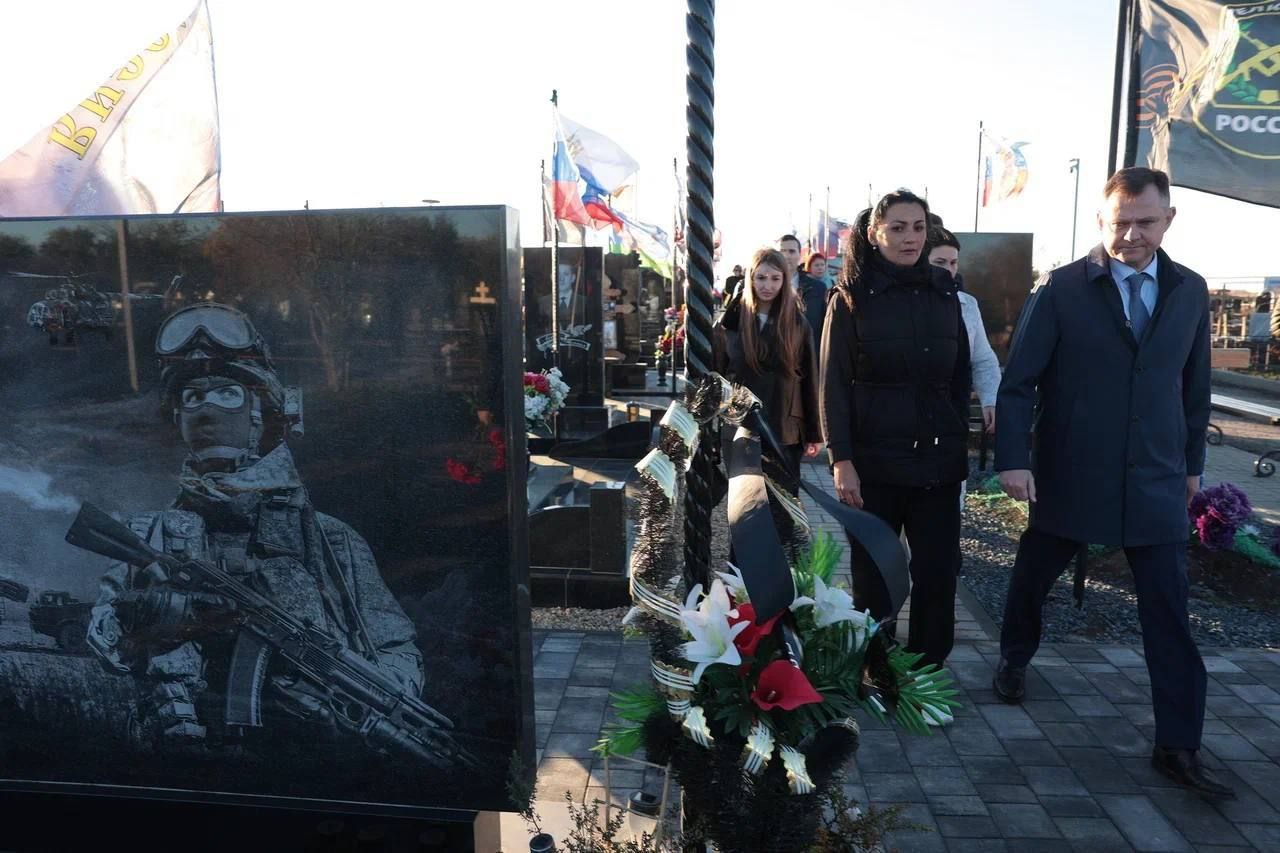 Юрий Слюсарь: Неделю назад жёстко высказался о позорной ситуации на Аллее Героев