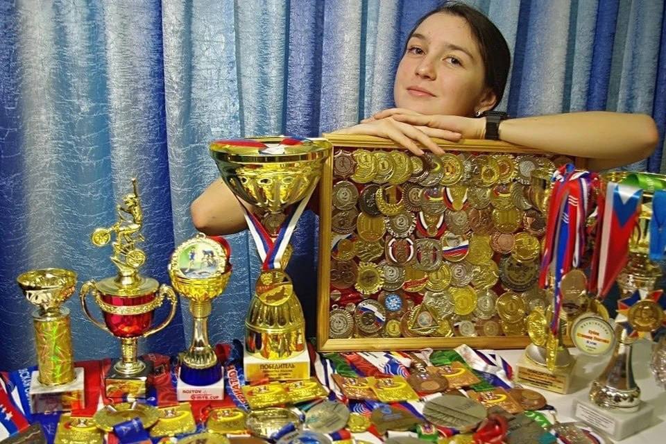 Ростовчанка смогла завоевать больше 200 медалей, несмотря на сломанную цепь и пробитое колесо