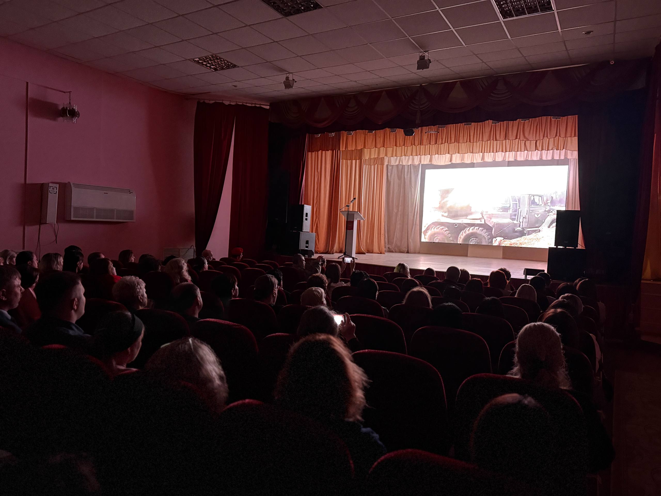 «Делами добрыми приближаем Победу»: в Батайске чествовали участников проекта «Наши 333» «Делами добрыми приближаем Победу»: в Батайске чествовали участников проекта «Наши 333»