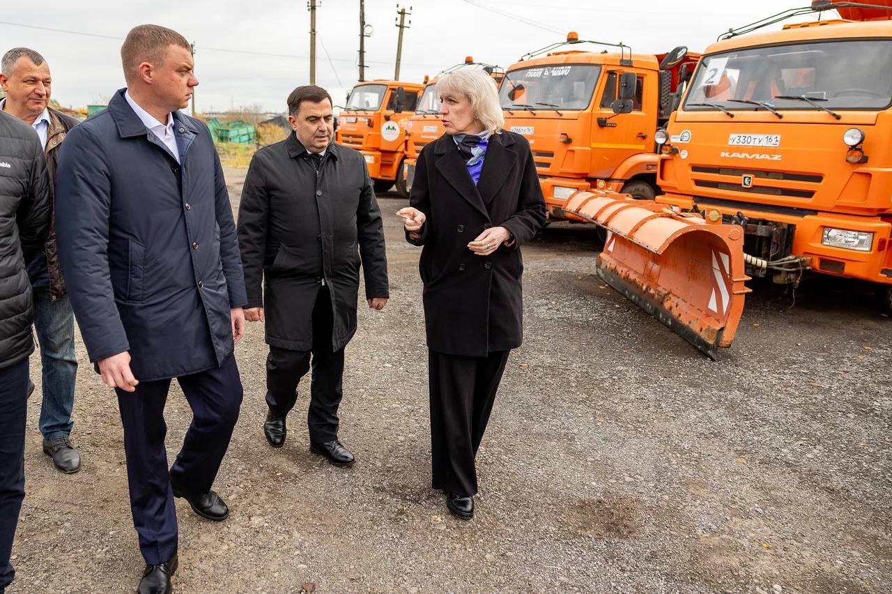 В ЦЕНТРЕ ВНИМАНИЯ подготовка к зимнему периоду - содержание дорог, готовность техники В ЦЕНТРЕ ВНИМАНИЯ подготовка к зимнему периоду - содержание дорог, готовность техники